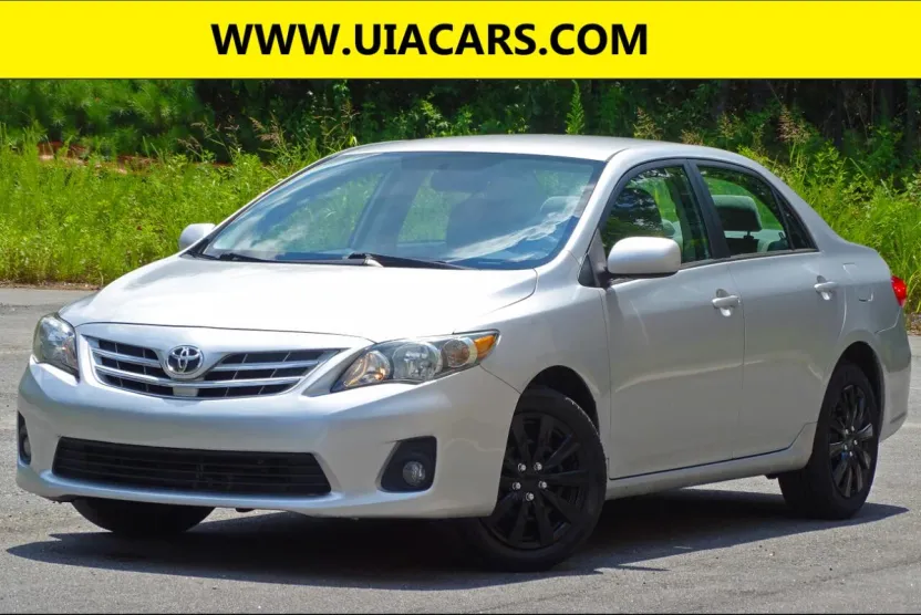 2013 Toyota Corolla LE Special Edition photo 1