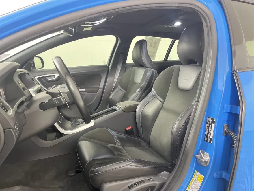 2017 Volvo V60 Polestar AWD photo 1