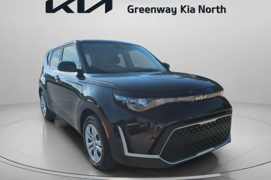 2025 Kia Soul LX photo 1