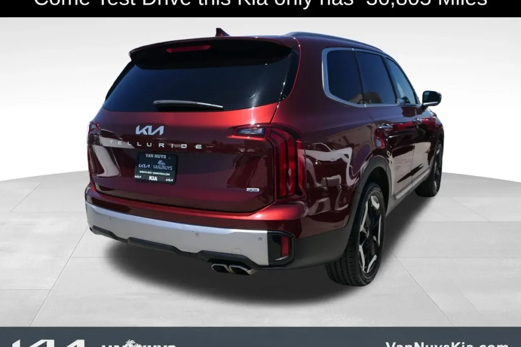 2023 Kia Telluride S photo 1