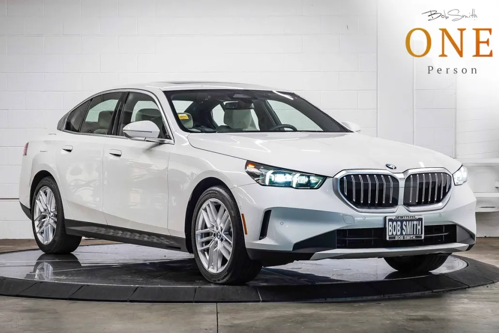 2025 Bmw 530i photo 1