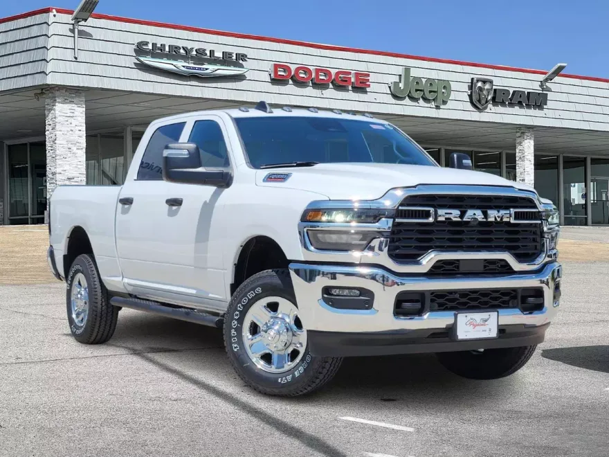 2025 Ram 3500 Tradesman photo 1