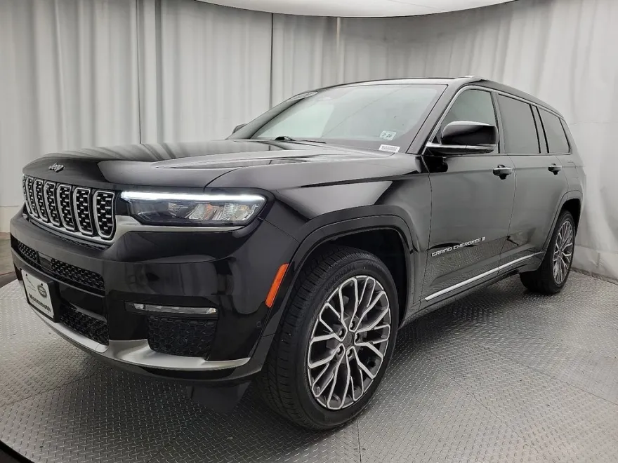2021 Jeep Grand Cherokee L Summit photo 1