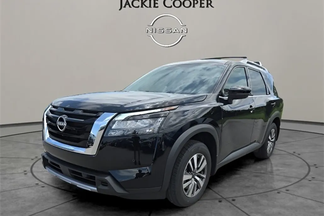 2025 Nissan Pathfinder SL photo 1