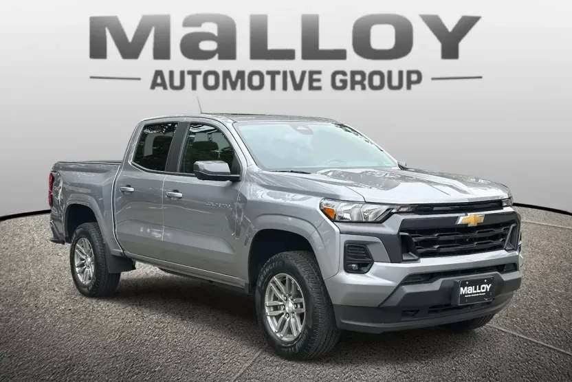 2023 Chevrolet Colorado LT photo 1