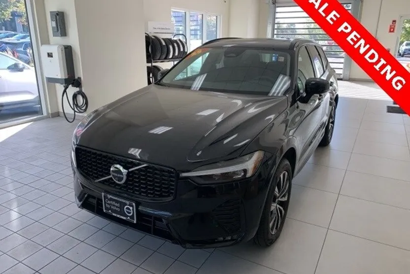 2025 Volvo XC60 B5 Plus photo 1