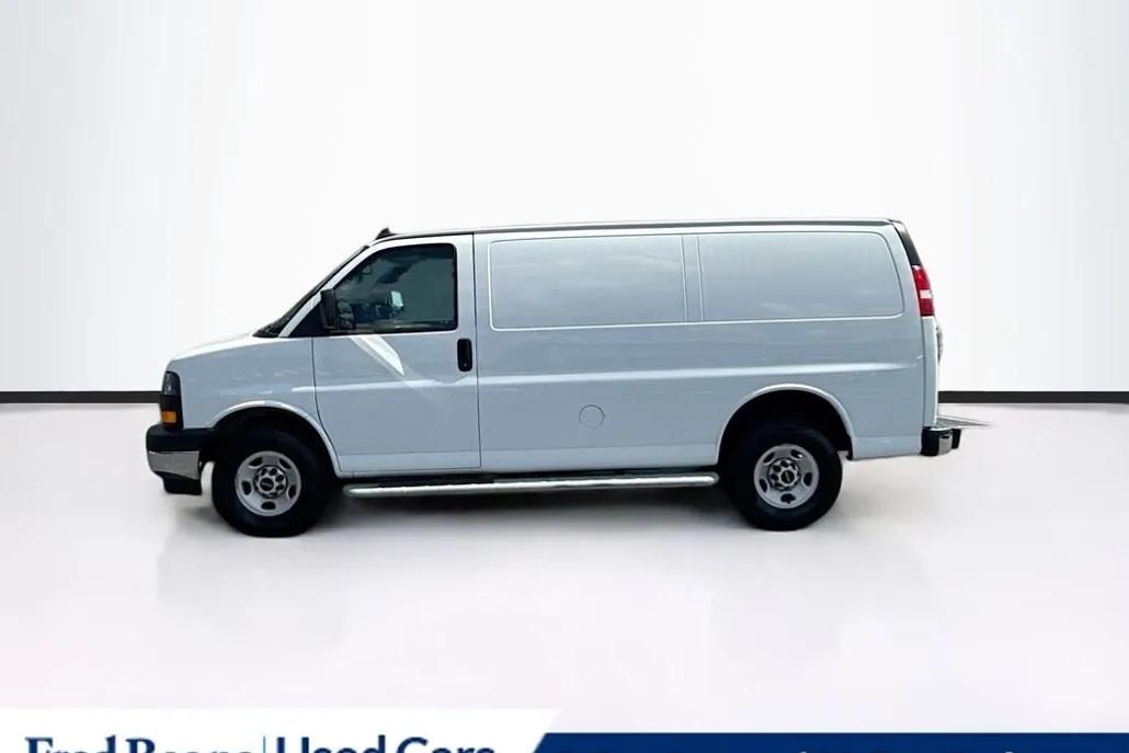 2023 Gmc Savana Cargo 2500 photo 1
