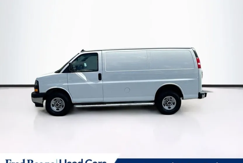2023 Gmc Savana Cargo 2500 photo 1