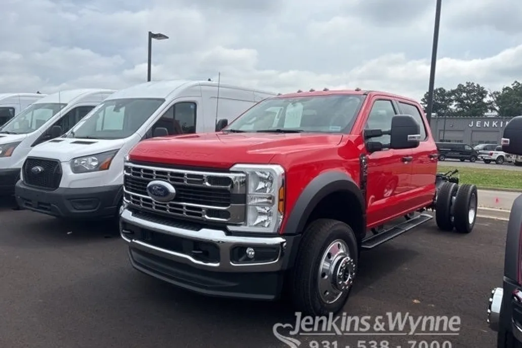2025 Ford F-450 photo 1