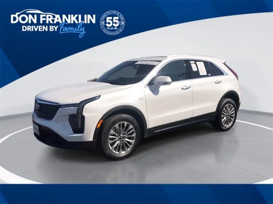 2024 Cadillac XT4 Premium Luxury photo 1