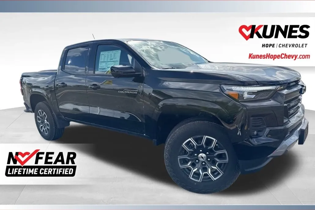 2026 Chevrolet Colorado Z71 photo 1