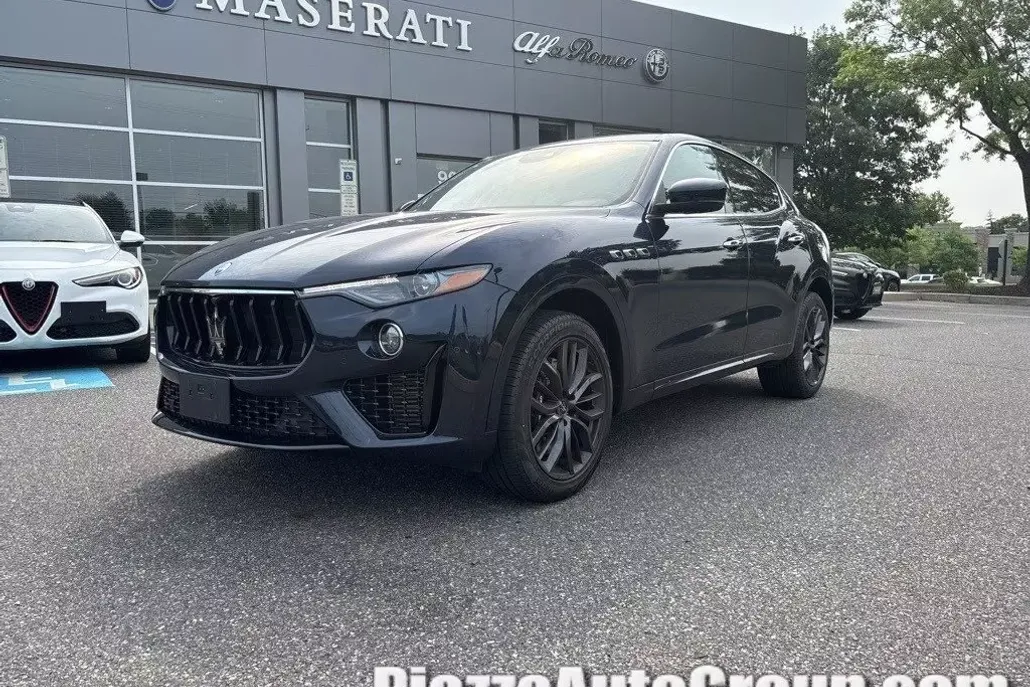 2022 Maserati Levante Modena photo 1