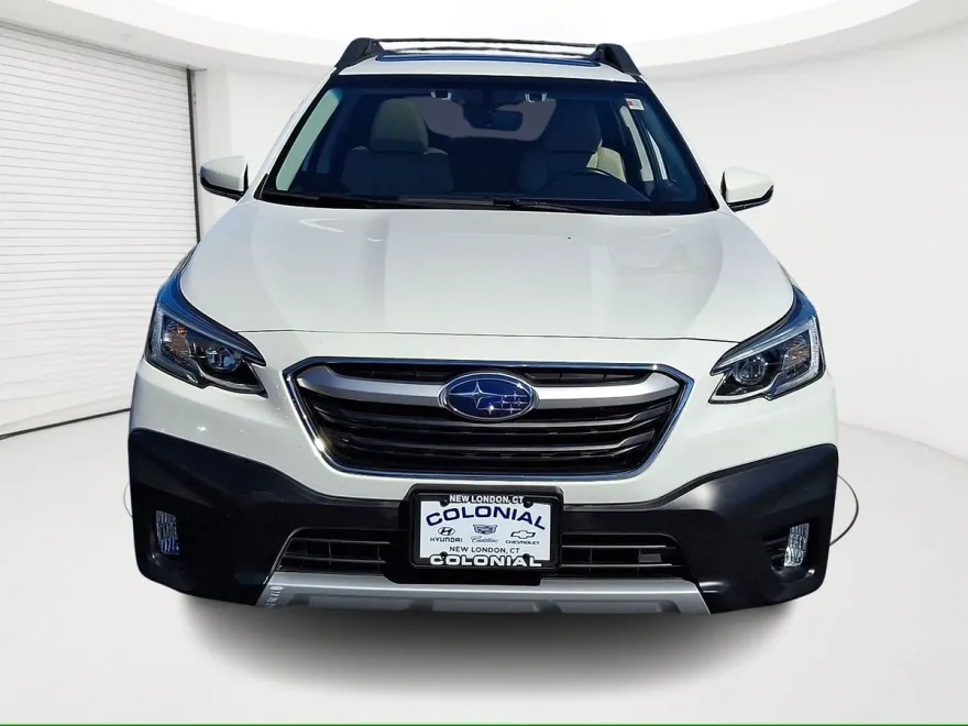 2020 Subaru Outback Limited photo 1
