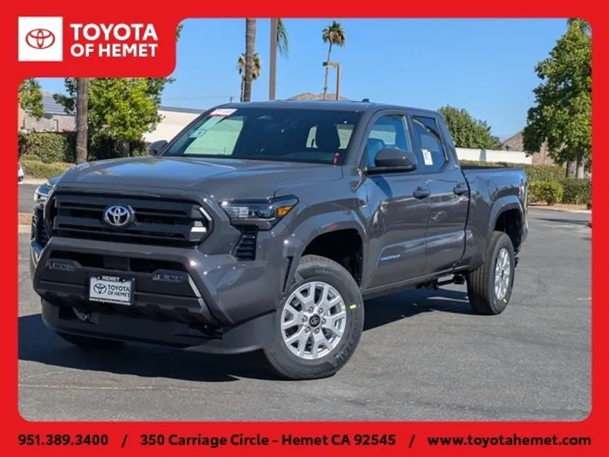 2025 Toyota Tacoma SR5 photo 1