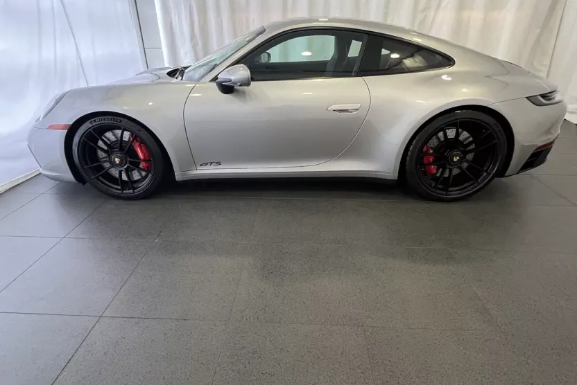 2024 Porsche 911 4 GTS photo 1