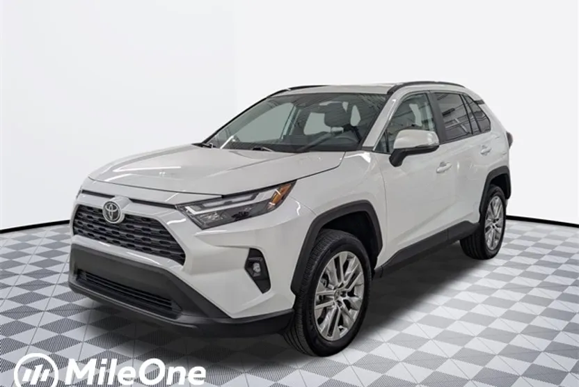 2024 Toyota RAV4 XLE Premium photo 1