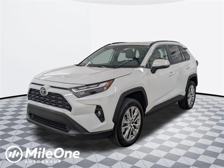 2024 Toyota RAV4 XLE Premium photo 1