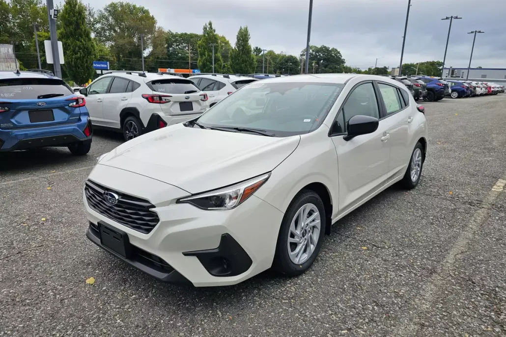 2024 Subaru Impreza Base photo 1
