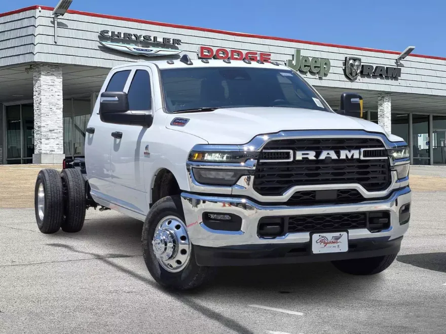 2025 Ram 3500 Tradesman photo 1