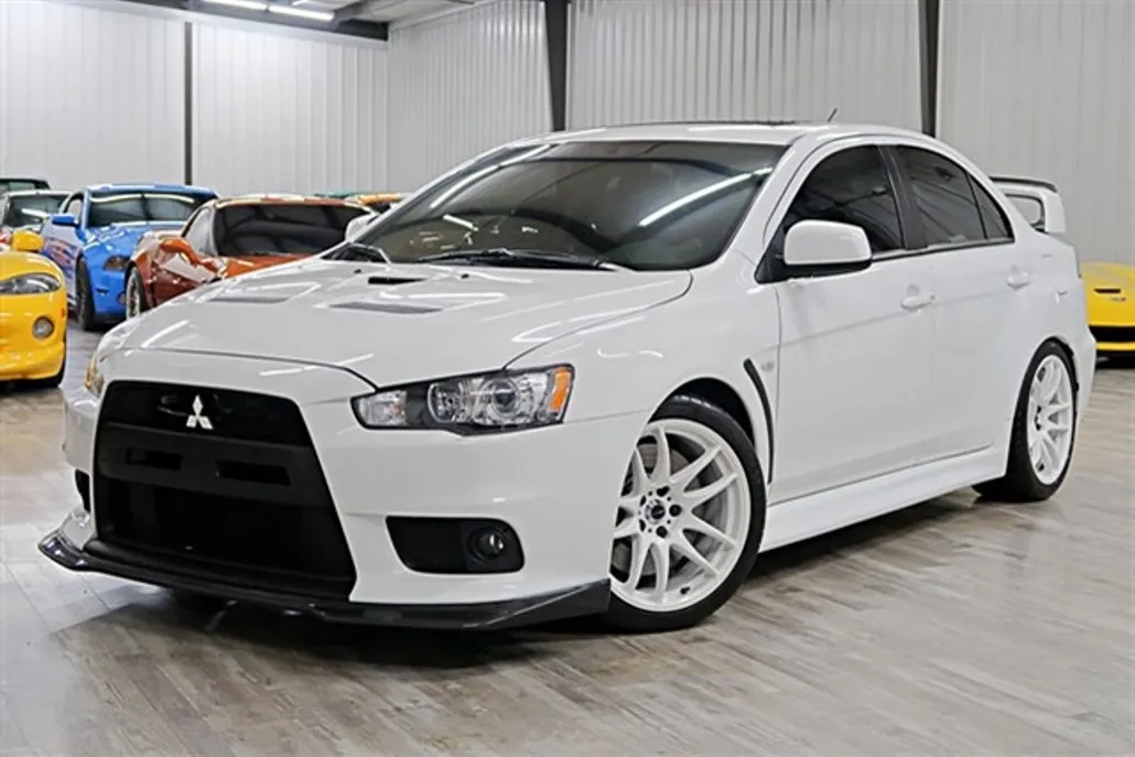 2014 Mitsubishi Lancer Evolution GSR photo 1