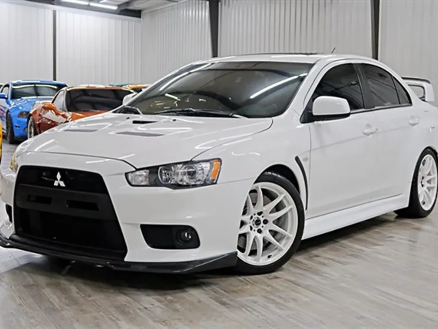 2014 Mitsubishi Lancer Evolution GSR photo 1