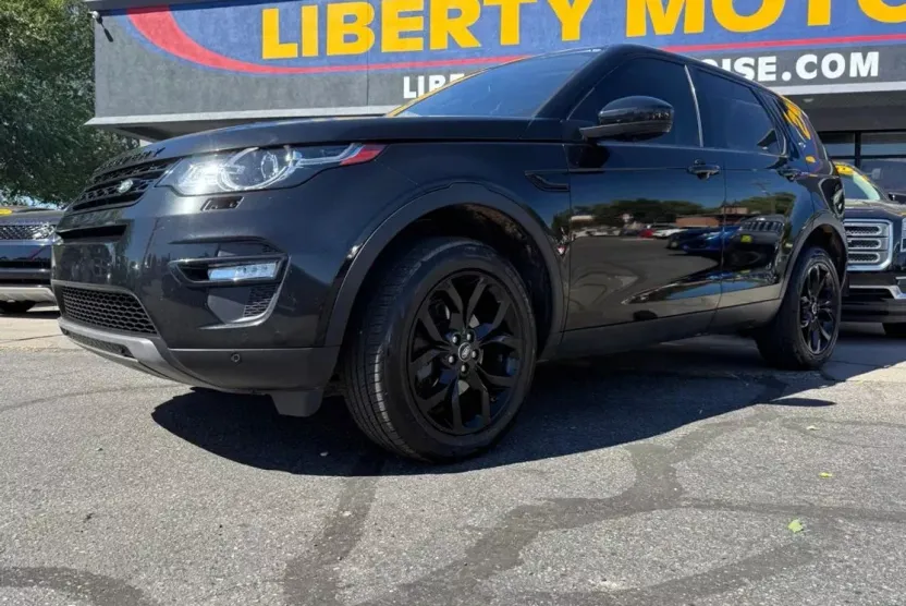 2018 Land Rover Discovery Sport HSE photo 1