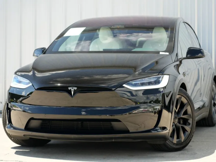 2022 Tesla Model X photo 1