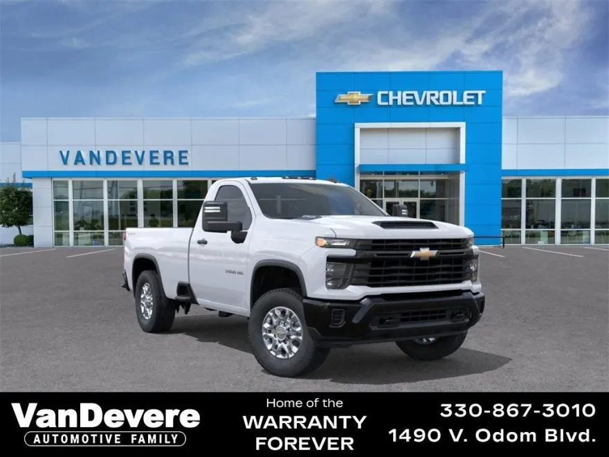 2025 Chevrolet Silverado 3500HD photo 1