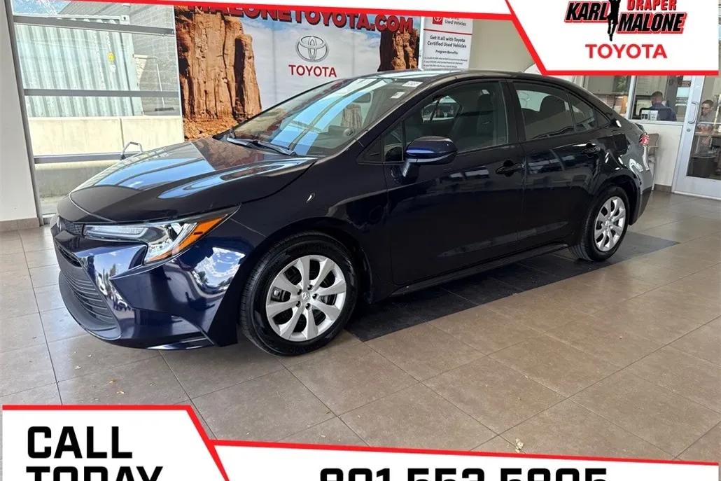 2024 Toyota Corolla LE photo 1