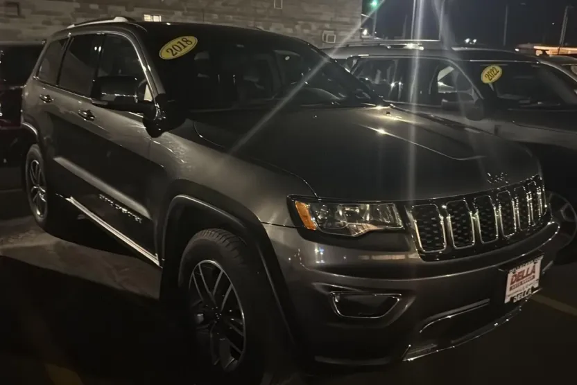 2018 Jeep Grand Cherokee Limited photo 1