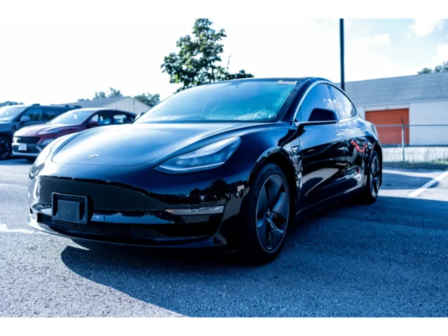 2018 Tesla Model 3 Long Range photo 1