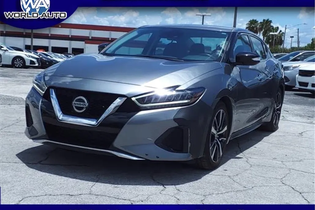2022 Nissan Maxima SV photo 1