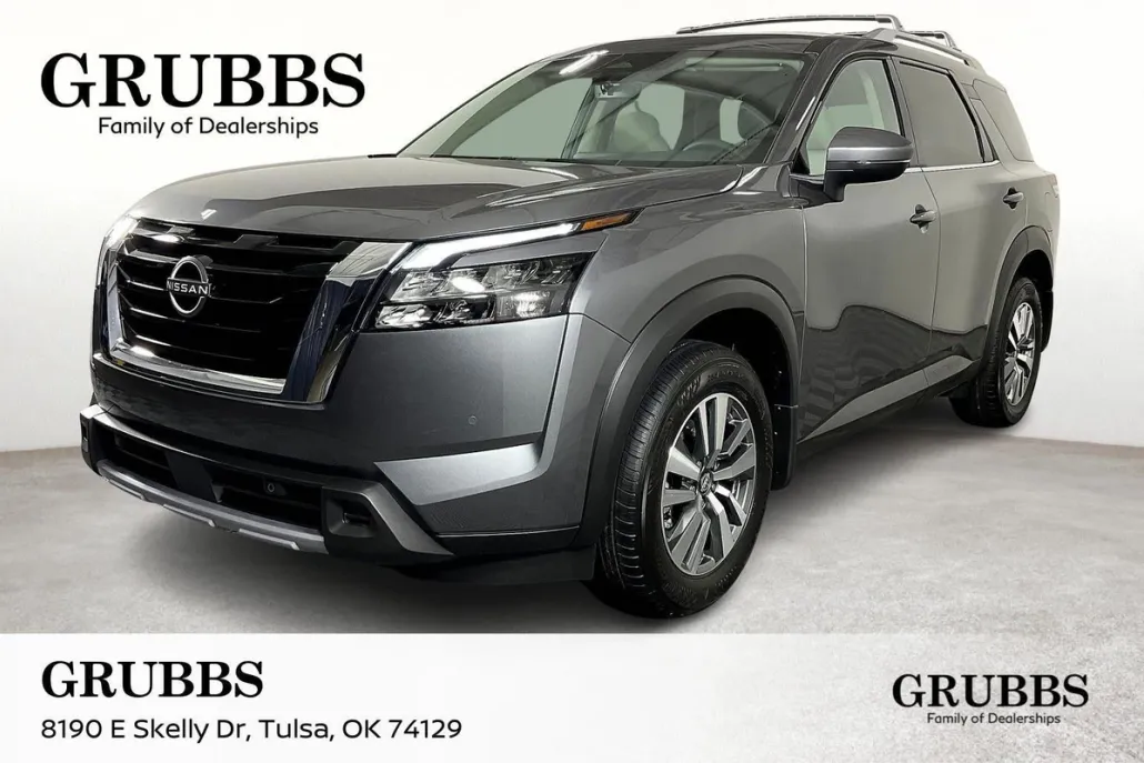2025 Nissan Pathfinder SL photo 1