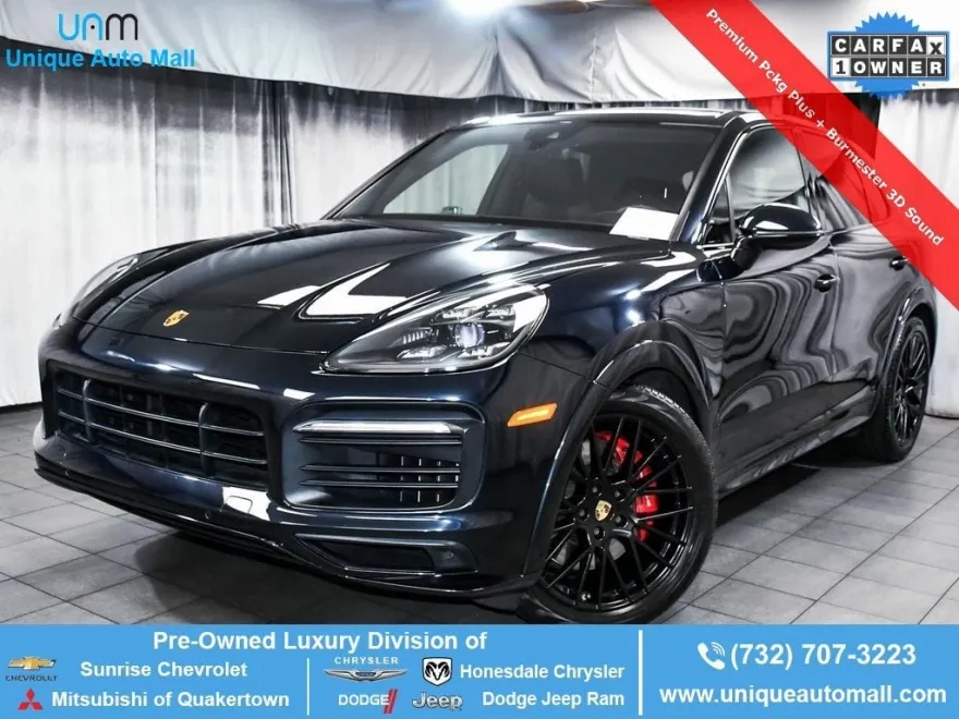 2023 Porsche Cayenne GTS photo 1