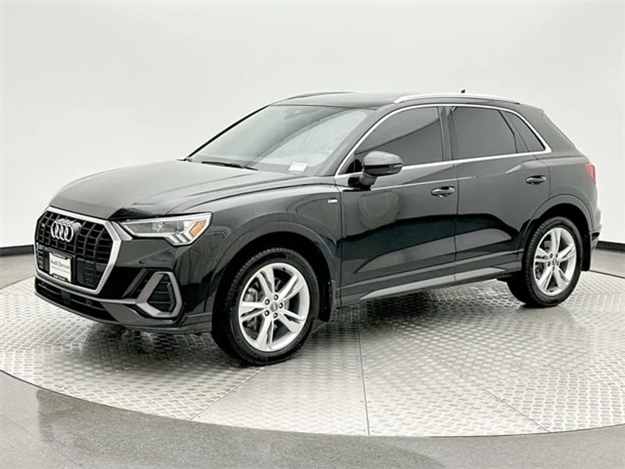 2020 Audi Q3 Premium Plus S line photo 1