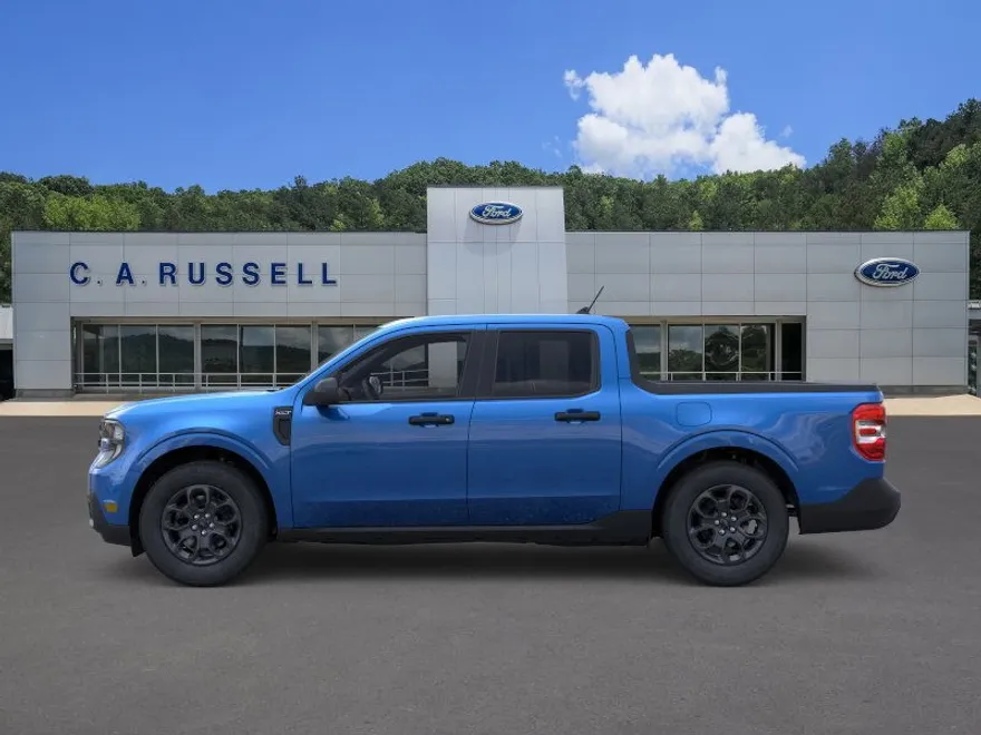 2025 Ford Maverick XLT photo 1