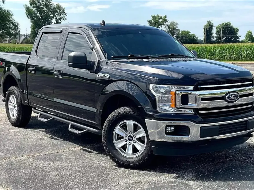 2019 Ford F-150 XLT photo 1