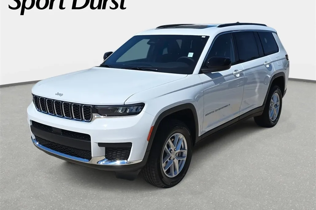 2025 Jeep Grand Cherokee Laredo photo 1