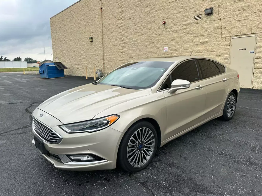 2017 Ford Fusion Titanium photo 1