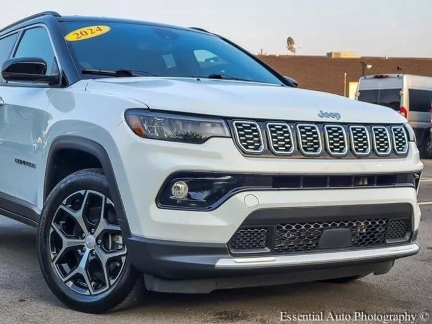 2024 Jeep Compass Limited photo 1