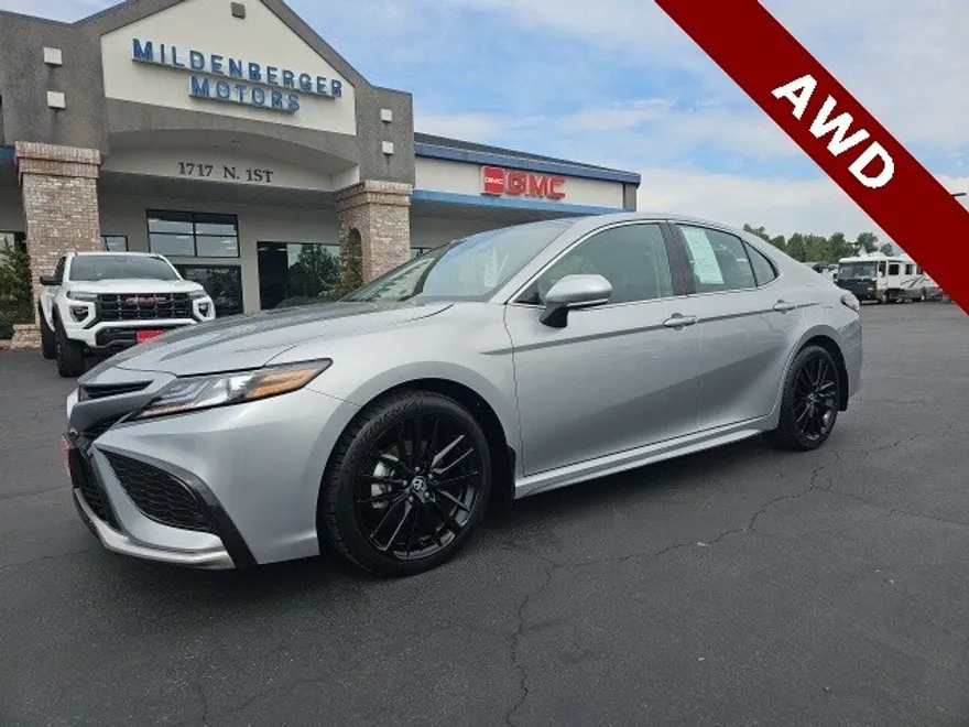 2024 Toyota Camry XSE photo 1