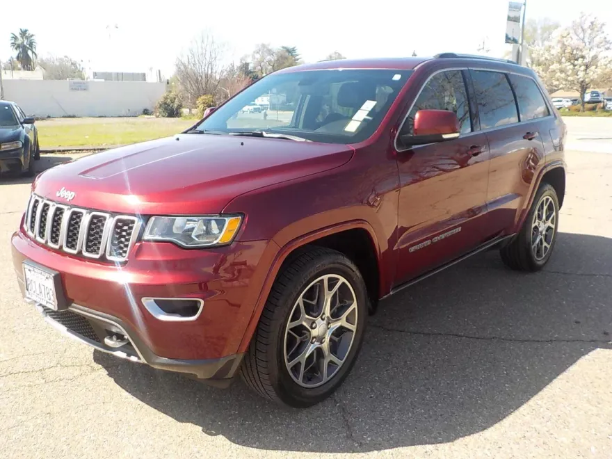 2018 Jeep Grand Cherokee Limited photo 1
