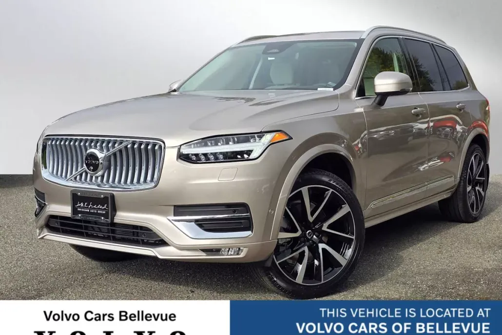 2025 Volvo XC90 Plus photo 1