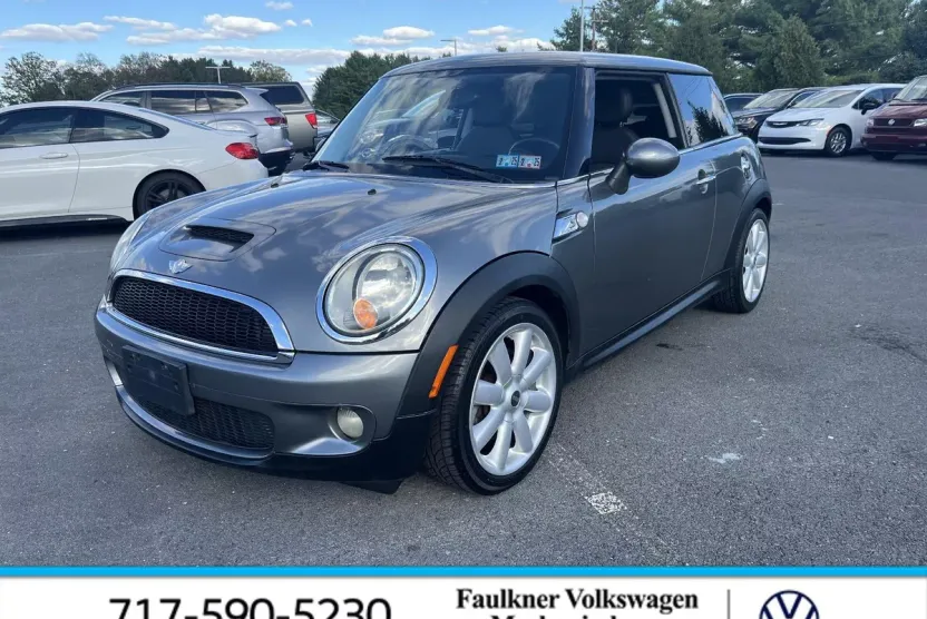 2008 Mini Cooper 2 Door Hardtop S photo 1