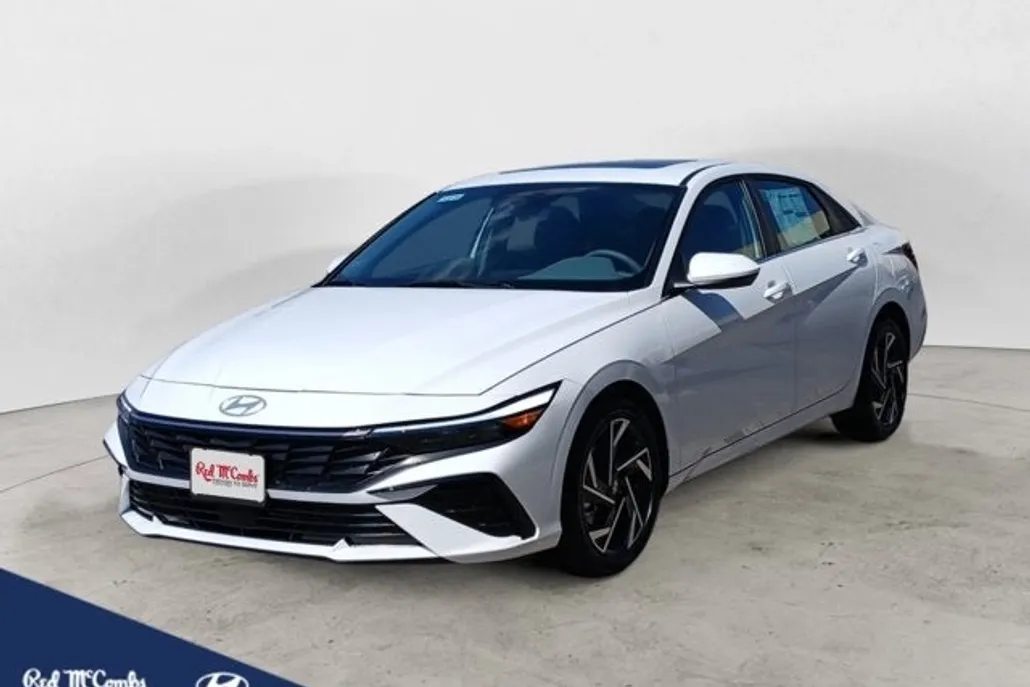 2025 Hyundai Elantra SEL Convenience photo 1