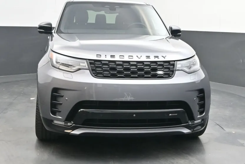 2023 Land Rover Discovery S R-Dynamic photo 1