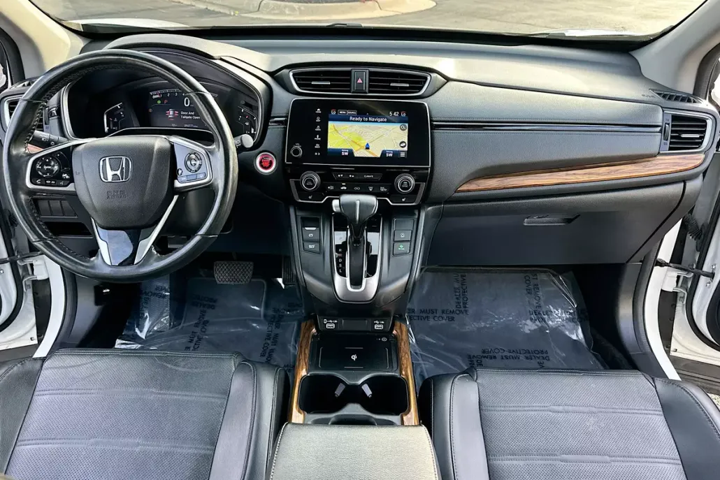 2020 Honda CR-V Touring photo 1