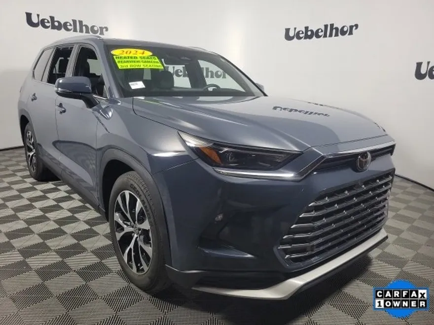 2024 Toyota Highlander Hybrid Limited photo 1