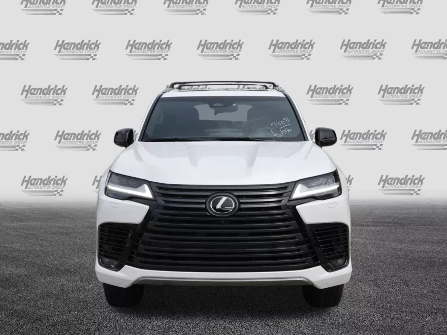 2025 Lexus LX photo 1