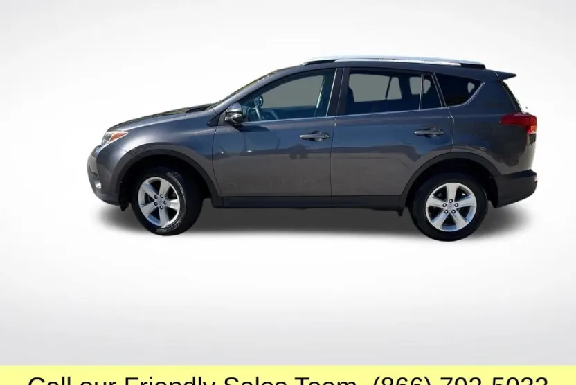 2014 Toyota RAV4 XLE photo 1